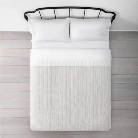 Hearth & Hand Full/Queen Microstripe Quilt Sour Cream/ Railroad Gray - Picture 4 of 9